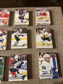 (472) Card Bulk Value Lot 2025-26 NHL Upper Deck Series 2 Veteran Base UD - Image 4