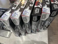 Pokemon TCG COSTCO EXCLUSIVE Unova Heavy Hitters Premium Collection NEW SEALED - Image 3