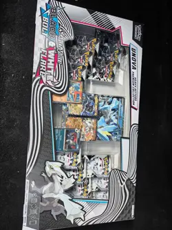 NEW SEALED POKEMON UNOVA HEAVY HITTERS PREMIUM COLLECTION CARD GAME - Image 2
