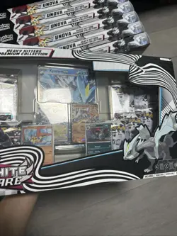 NEW SEALED POKEMON UNOVA HEAVY HITTERS PREMIUM COSTCO COLLECTION SEALED - Image 1