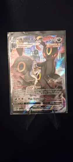 Umbreon VMAX TG23/TG30 Ultra Rare Full Art Holo 310 HP Max Darkness Pokemon Card - Image 3