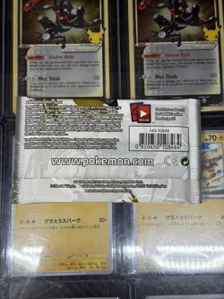 Pokemon Black And White Legendary Treasures Sealed Booster Pack 2013 - Image 3