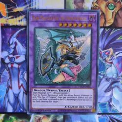Yu-Gi-Oh Dark Magician Girl the Dragon Knight Alt Art (Reg) DLCS-EN006 - Image 1