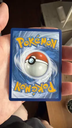Pokemon Card Lumineon V GG39/GG70 Illustration Rare Crown Zenith Near Mint - Image 2