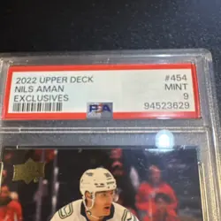 2022-23 Upper Deck Series 2 - Young Guns Nils Aman #454 UD Exclusives /100 (RC) - Image 3