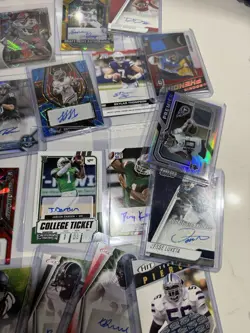 HUGE Wholesale NFL Football Card Lot Autos Rookies SPs PSA Graded Slabs 🔥 - Image 5