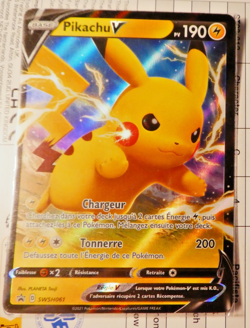Pokemon Francais Card Holo Carte Pikachu V SWSH061 PROMO FR Mint 2021 - Image 1
