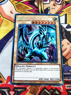 Blue-Eyes White Dragon ct14-en002 Ltd Ed (NM) Secret Rare Yu-Gi-Oh! - Image 1