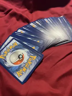 POKEMON lot of 50 unsorted pokemon cards - Image 1