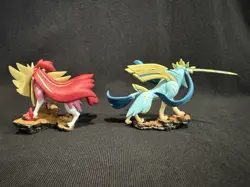 Pokemon TCG Shiny Zamazenta & Shiny Zacian Figures + Pins Lot Set Crown Zenith - Image 3