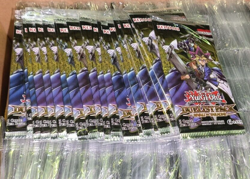 Konami -Yu-Gi-Oh! Box (30 pack/booster) - Duelist Pack: Rivali del Faraone - Image 1