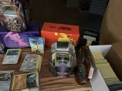 Pokemon Card Collection - 100s Of Cards, Lunch Box, Magneto 1996 Pocket Master - Image 3