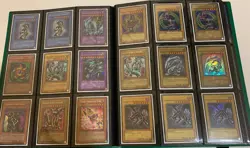 Yugioh Collection All Holo Binder Blue Eyes White Dragon SDK-001 1st Edition - Image 1