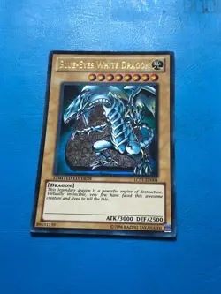 YUGIOH Ultra Rare Blue-Eyes White Dragon LC01-EN004 - Image 1