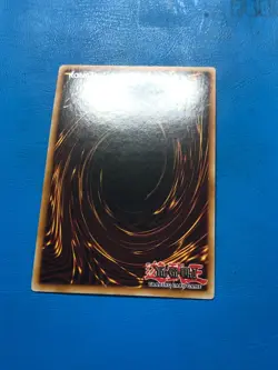 YUGIOH Ultra Rare Blue-Eyes White Dragon LC01-EN004 - Image 2