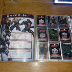 TOPPS MARVEL AVENGERS HERO ATTAX BINDER & CARDS 140+ limited edition - Image 2