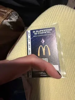 McDonald’s KPOP DEMON HUNTERS Huntrix Meal Rumi Card Holo Triple Star Ultra Rare - Image 5