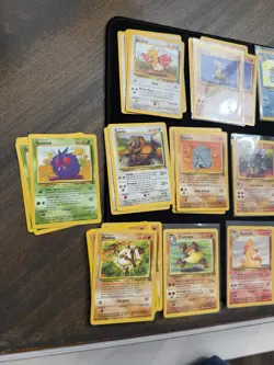 Jungle Pokemon Vintage 95 Card Lot - LP to Damaged - Pikachu Vaporeon Holo - Image 2