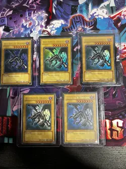 Yugioh Red-Eyes Black B Dragon SDJ-001 Ultra Rare 1st Edition Playset 3x LP - Image 1