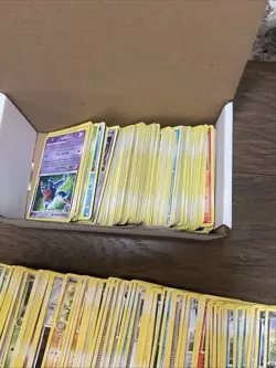Huge Collection Bulk Lot of 300 Pokemon Cards Vintage 2001-2010 NO ENERGY 2 - Image 4