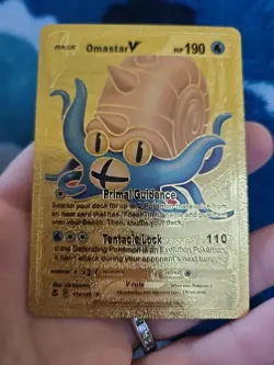 Pokemon Omastar V Gold Foil Fan Art Vinyl Textured Collector Card 174/195 HP190 - Image 1