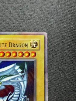 Yugioh Blue-Eyes White Dragon SDK-001 Unlimited Foil Bleed Ultra Rare LP+ DJC - Image 4
