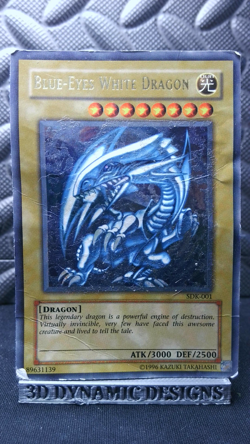 | Yugioh Blue-Eyes White Dragon SDK-001 Ultra Rare Starter Deck Kaiba DMG 🔥 | - Image 1