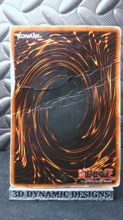 | Yugioh Blue-Eyes White Dragon SDK-001 Ultra Rare Starter Deck Kaiba DMG 🔥 | - Image 2