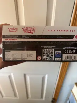 Pokemon TCG Scarlet & Violet White Flare Elite Trainer Box English Reshiram - Image 3