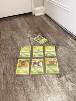 Pokemon 1st Edition Non-Holo Bundle Lot Of 7 ( Good Condition!! ) - Image 1