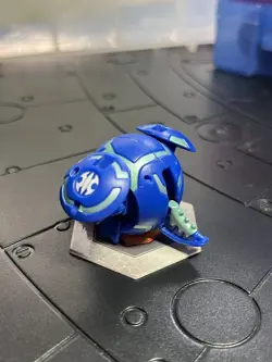 Bakugan Battle Brawlers B1 Aquos Saurus Open Core & Character Card - Image 5