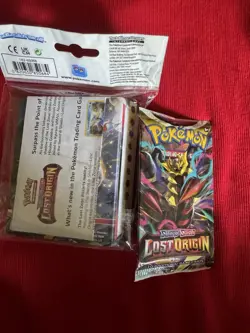 Pokemon: Lost Origin Mini Portfolio (Portfolio And 1 Pokemon TCG) - New Booster - Image 3