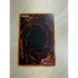 Yu-Gi-Oh Dark Magician SDY-006 Ultra Rare Starter Deck Yugi Holo Trading Card - Image 5