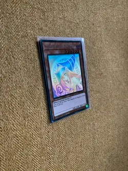 Yu-Gi-Oh! Dark Magician Girl Ghost Rare Card GFP2-EN177 1st Edition - Image 1