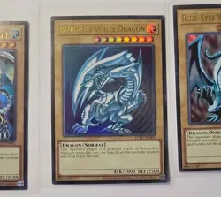 Yu-Gi-Oh! TCG 3-Card Lot Blue-Eyes White Dragon Holo Konami Kaiba collection - Image 3
