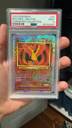2002 POKEMON LEGENDARY COLLECTION #30 MOLTRES-REVERSE FOIL PSA 9 - Image 1