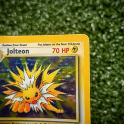 Pokemon Jolteon 4/64 Jungle Holo LP Holo Rare Unlimited - Image 3
