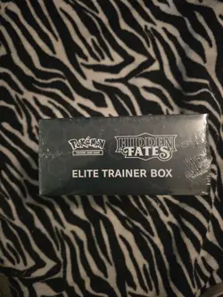 Pokemon TCG: Hidden Fates Elite Trainer Box - Image 4