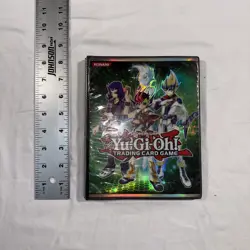 Vintage Yu-Gi-Oh 1996 Kazuki Takahashi Trading Card Game Duelist Portfolio Book - Image 3