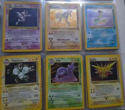 VINTAGE Pokemon Fossil Set Starter 1999 - Folder Kept - Incl 6 Holo Rares - Image 1