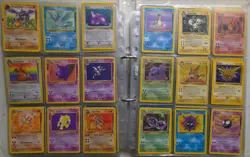 VINTAGE Pokemon Fossil Set Starter 1999 - Folder Kept - Incl 6 Holo Rares - Image 3