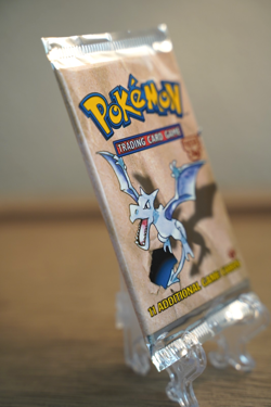 21.28g Pokemon 1st Edition Fossil Booster Pack Factory Sealed Aerodcactyl WOTC - Image 5