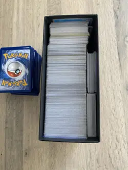 Pokemon TCG Card Bundle 700+ Cards. - Image 2
