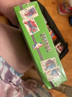 SkyBox 1992 Series II NBA Basketball Sealed Box 540 Cards Vintage - Image 2