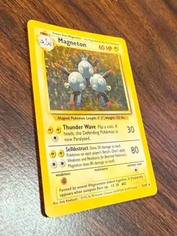 MAGNETON 9/102 HOLOFOIL BASE SET (BS) 1999 POKEMON LP - Image 3