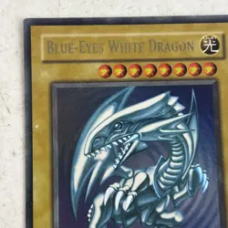 Yugioh Card Blue-Eyes White Dragon SDK-E001 Ultra Rare LP/MP - Image 5