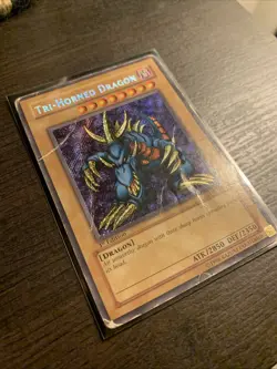 Tri-Horned Dragon LOB-000 1st DAMAGED Yu-Gi-Oh! - Image 2