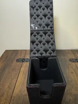 100 Card Magic Deck Box:The Gathering Mythic Edition Premium Alcove Tower Model - Image 5