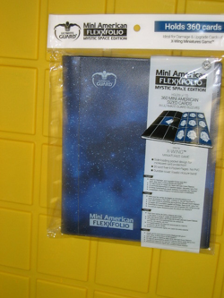 Ultimate Guard FlexXfolio Mini American Mystic Space Edition Holds 360 Cards - Image 3