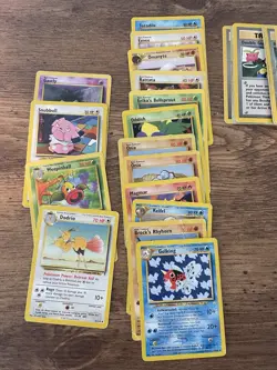 238 x Pokemon Base Set + Jungle + Rocket Card Lot WOTC Vintage LP-HP - Image 4